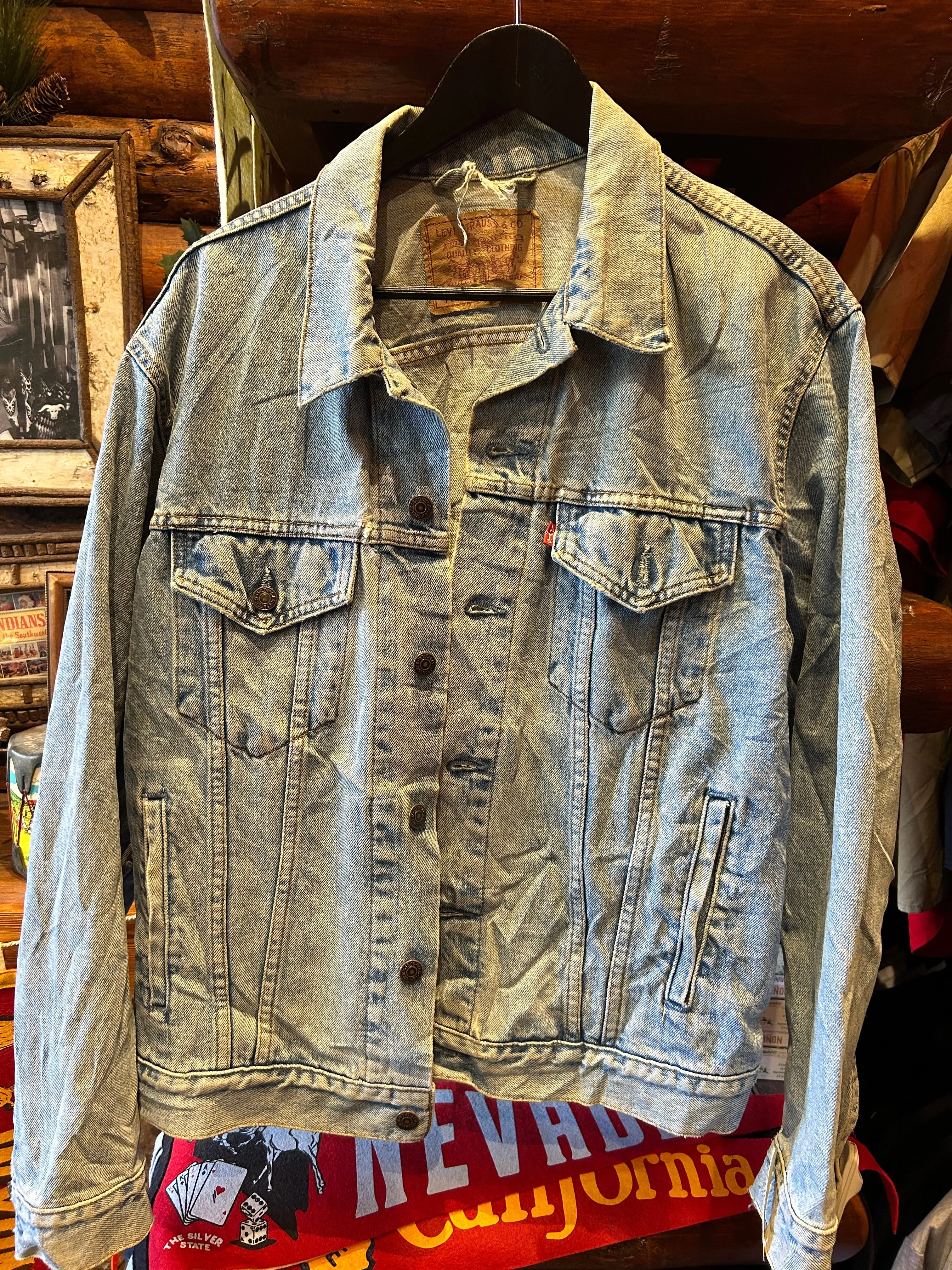 13. Vintage Levis Denim Faded Out Trucker Jacket, Large