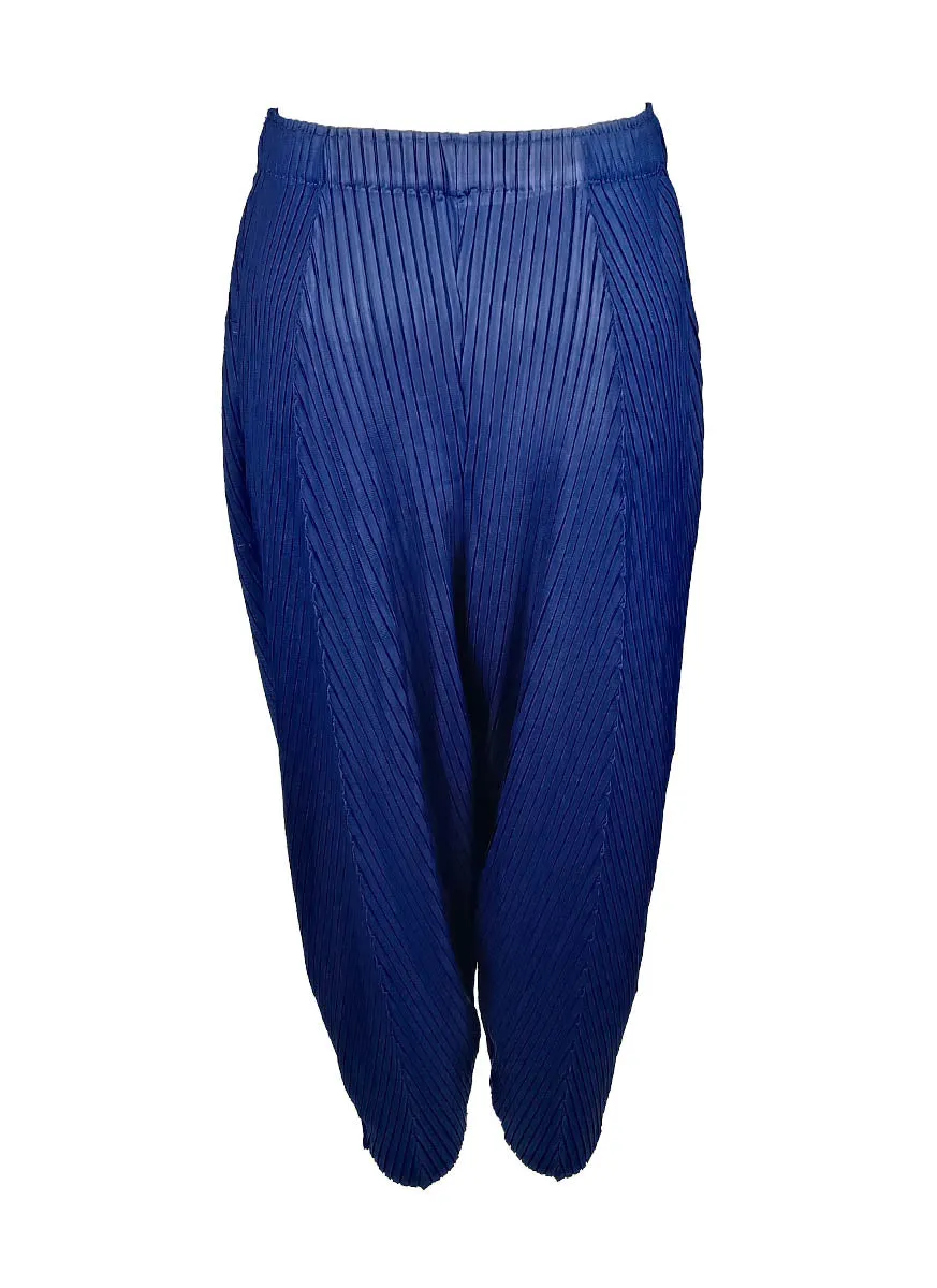 7240024 High Waist Loose Pleated Pants *Last Piece