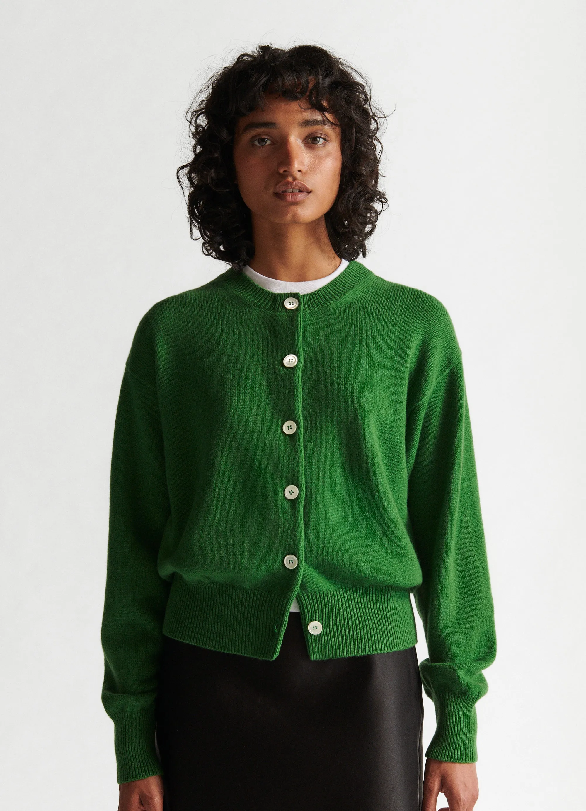 Ada Crewneck Cardigan in Green
