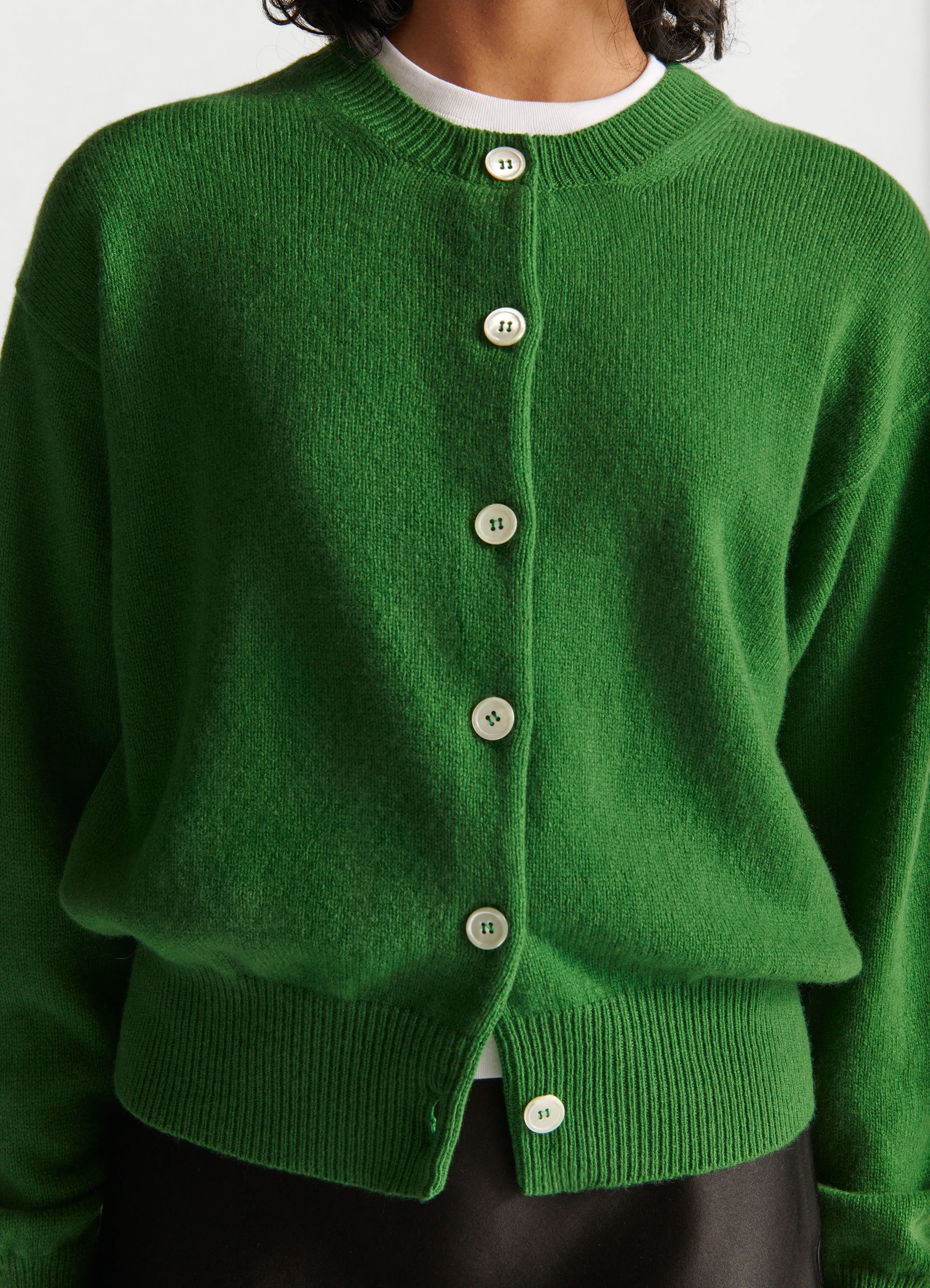 Ada Crewneck Cardigan in Green