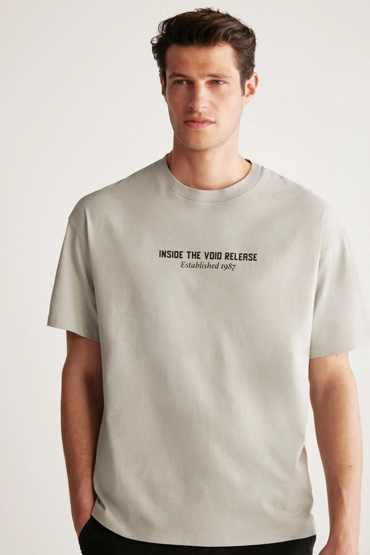 Bastian Men's Oversize Fit 100 %Cotton Thick textured printed gray t-shirt
