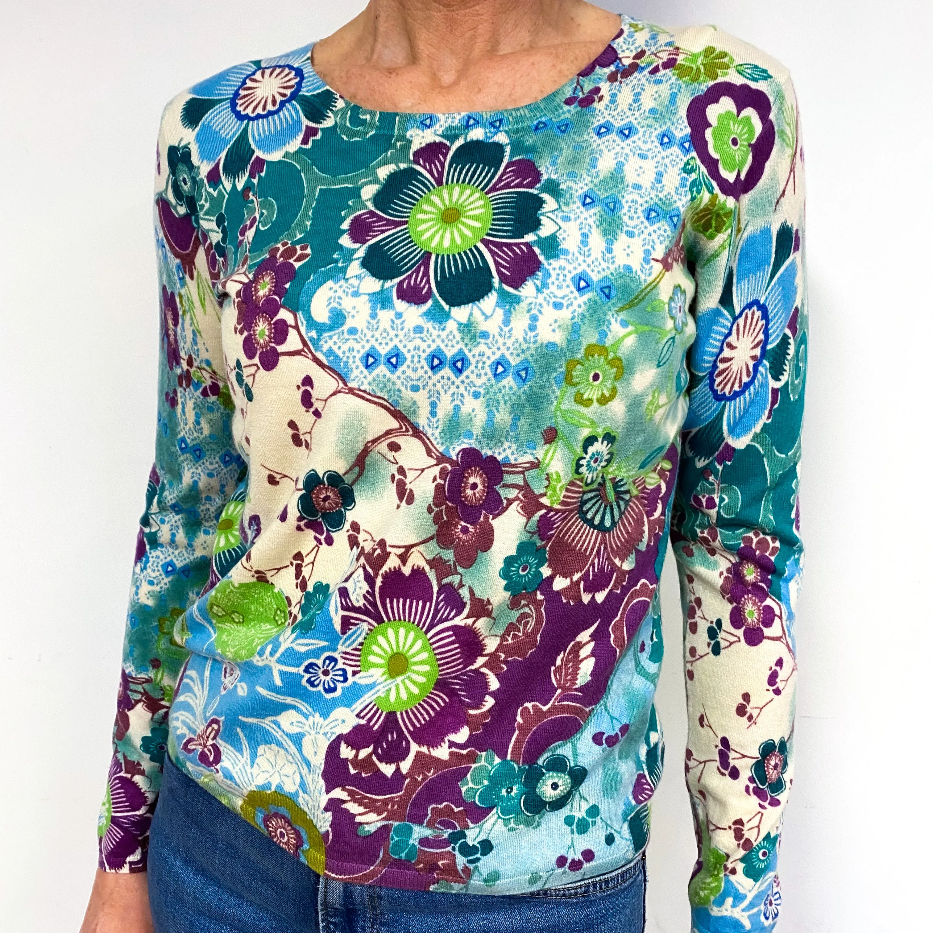 Cream And Green Patterned Cashmere Crew Neck Jumper Medium