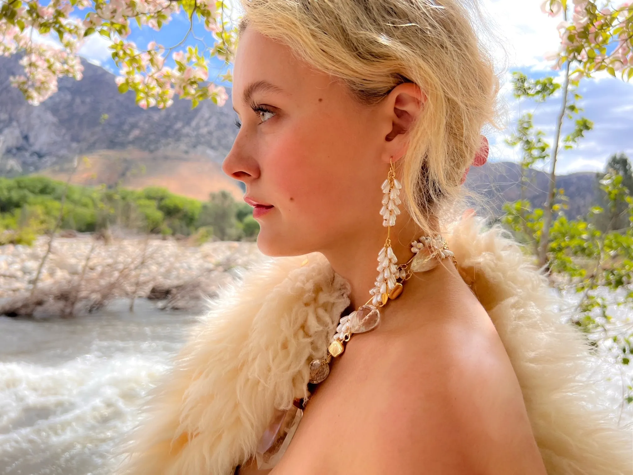 Faux Pearl Cluster Necklace