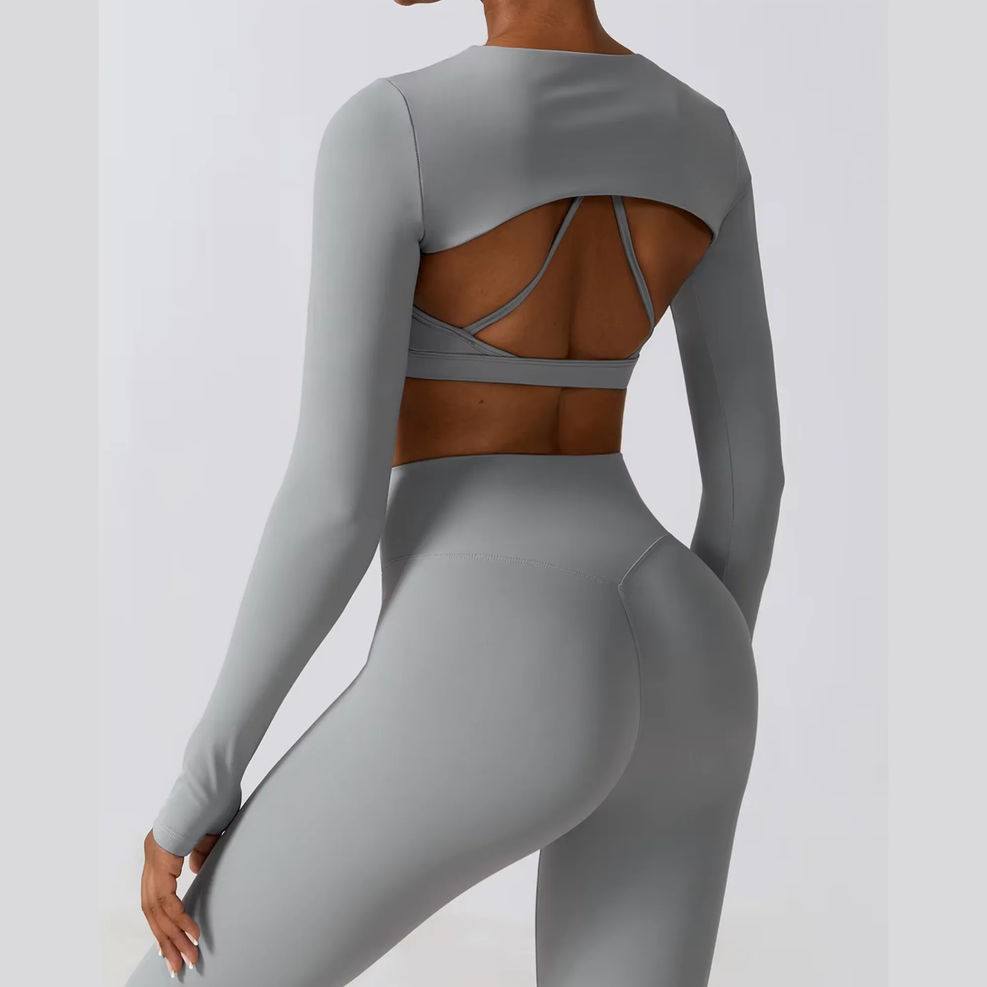 Kyveli - 3 Piece Long Sleeve Activewear Set