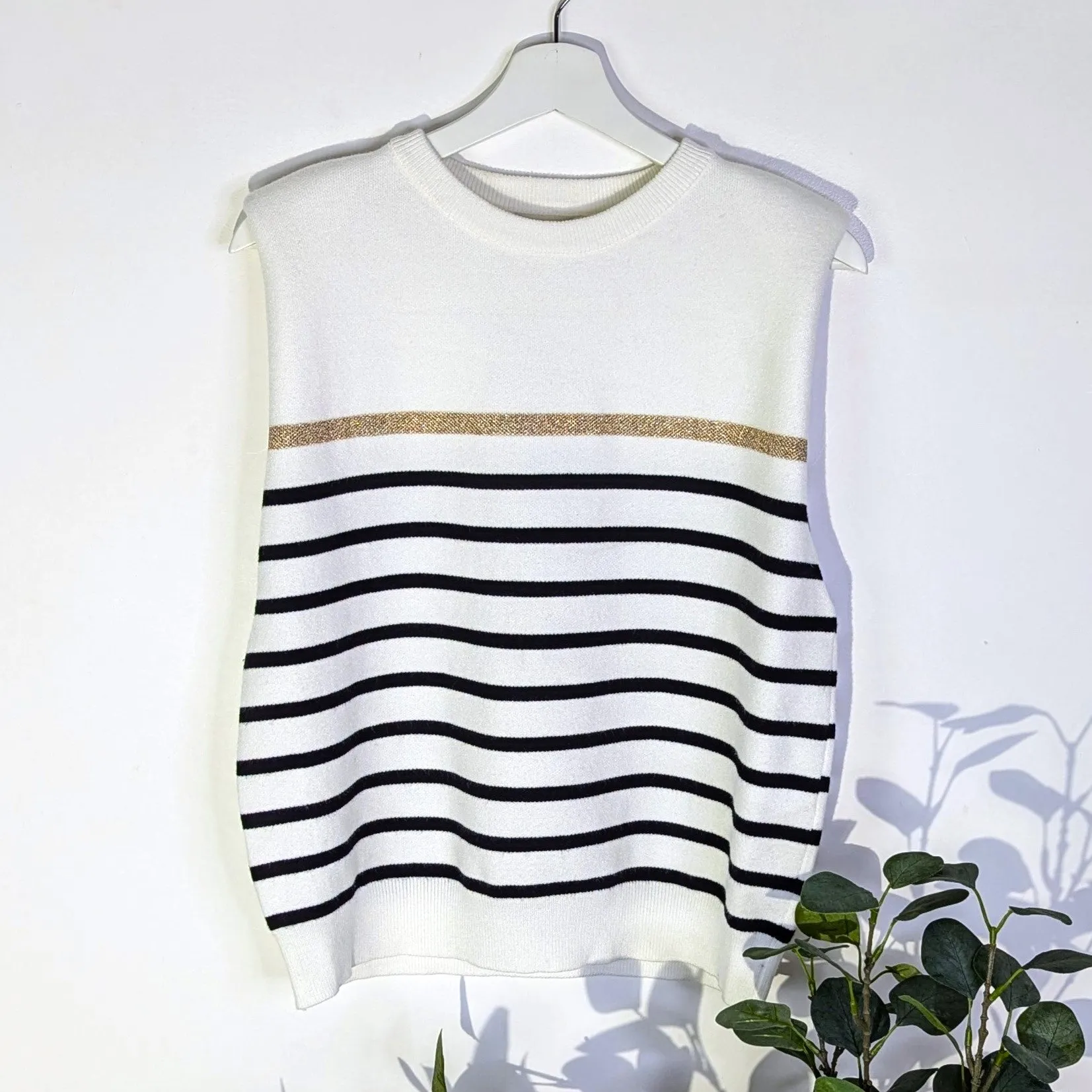 Luxe knitted tank top with horizontal stripe and golden top line