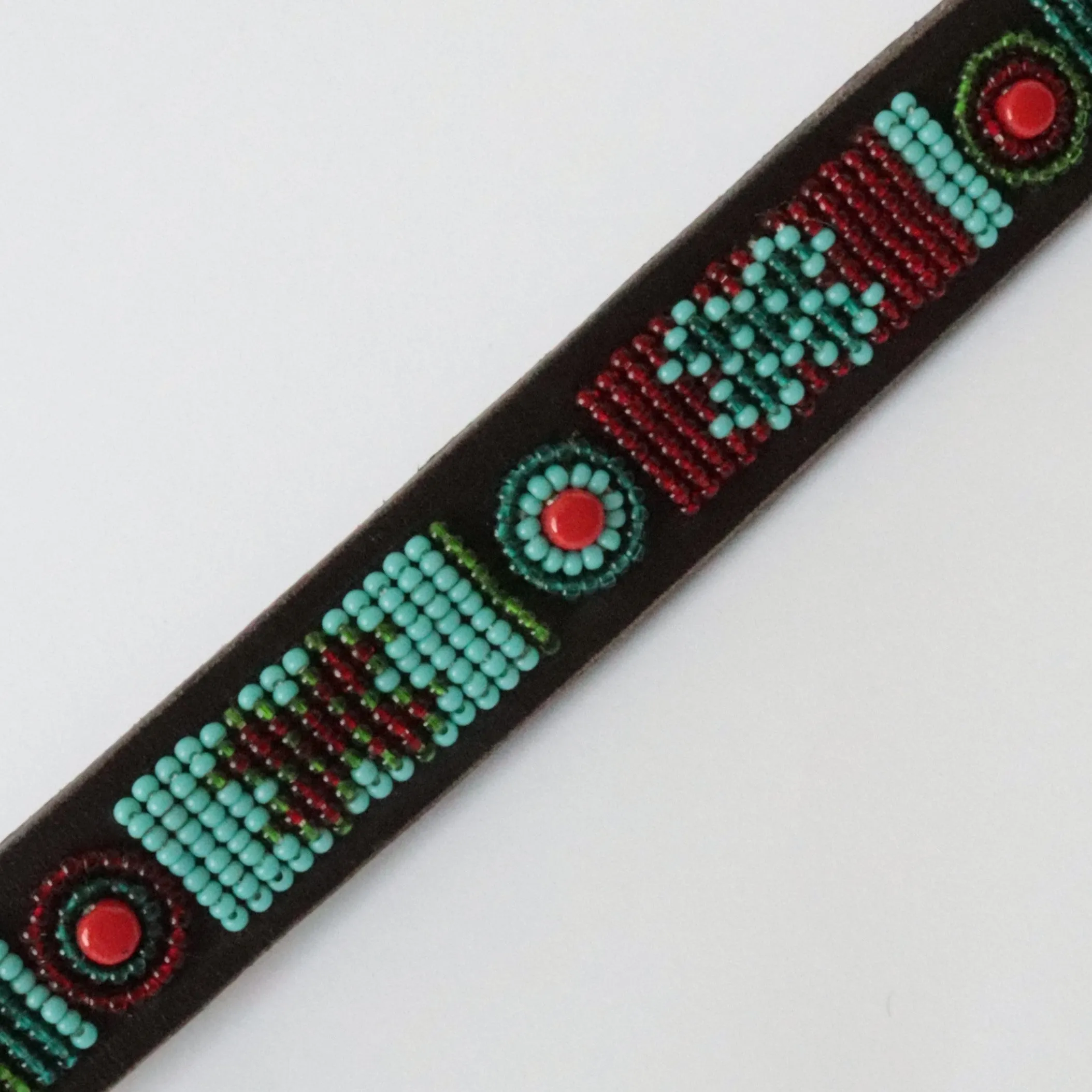 Nata'Chien - Beaded Dog Collar