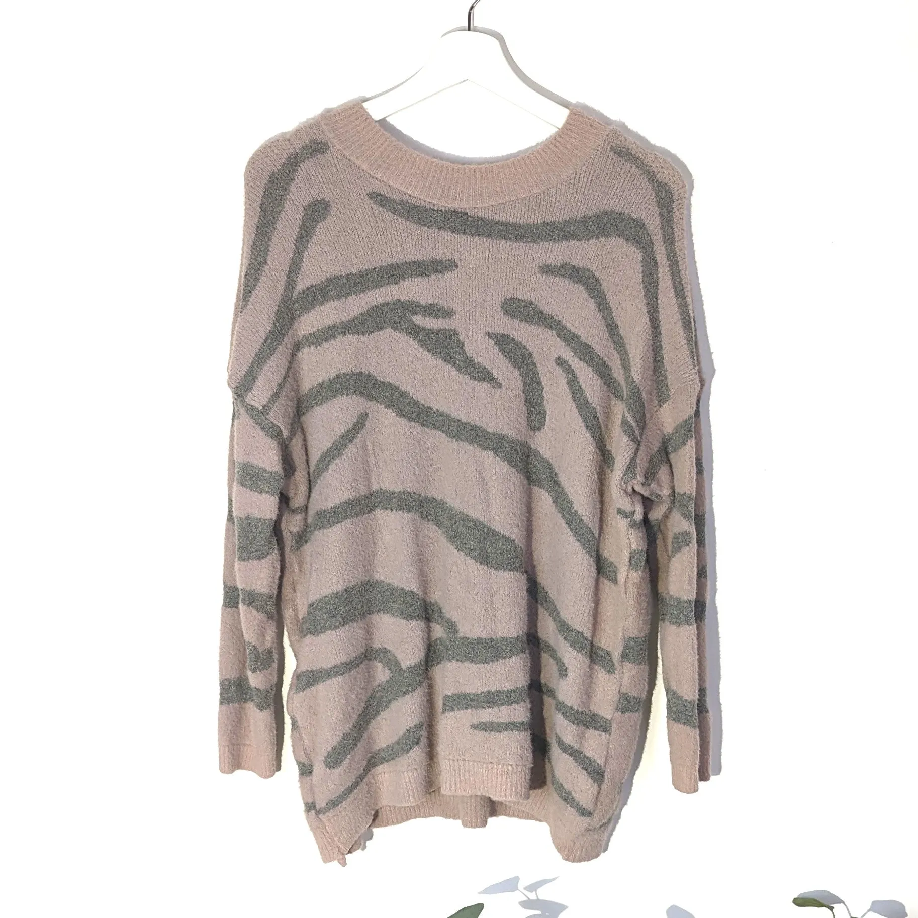 Nylon wool mix animal stripe jumper