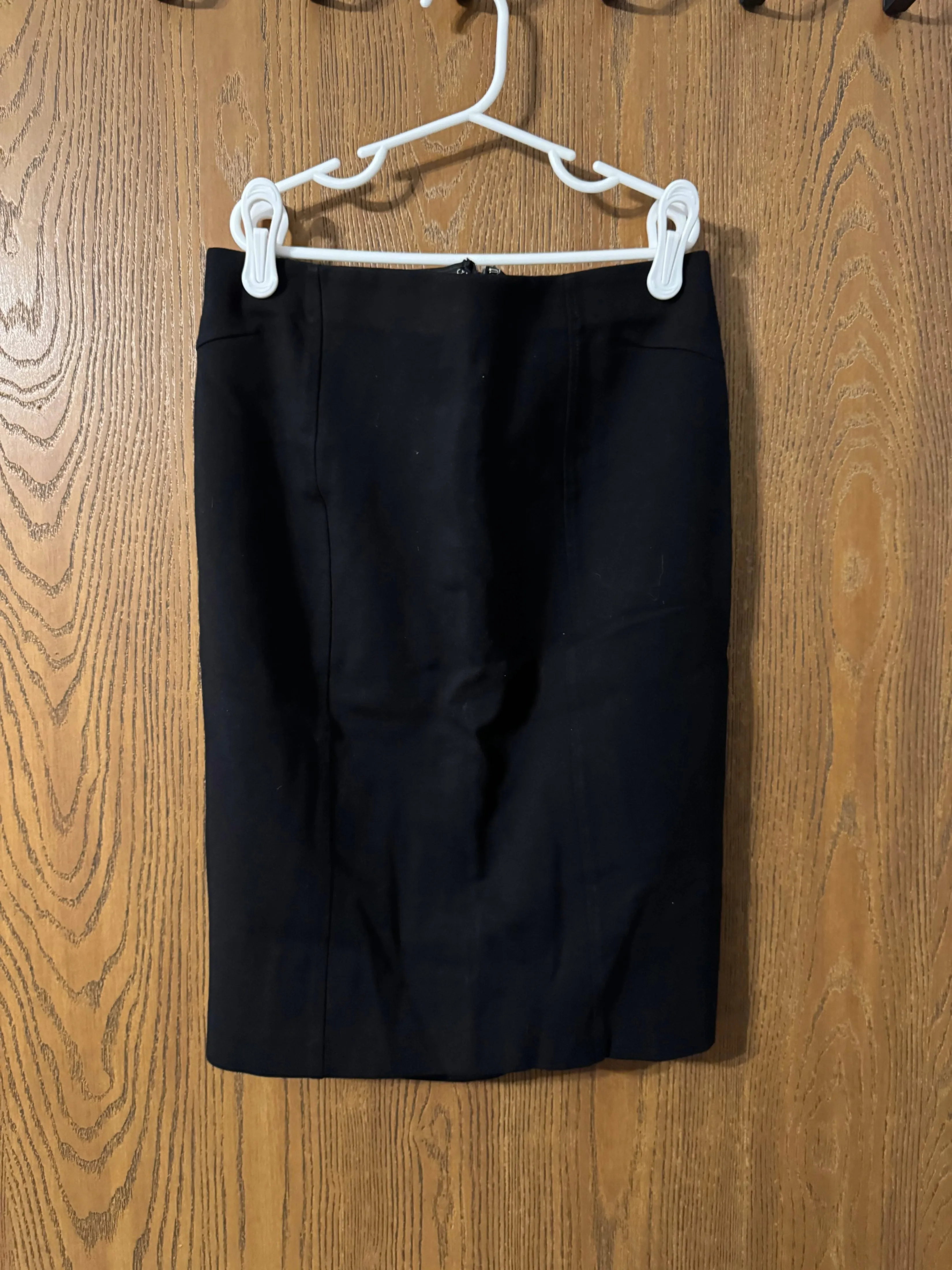 Pencil Skirt  - size Juniors Clothing:      XS (0-3)