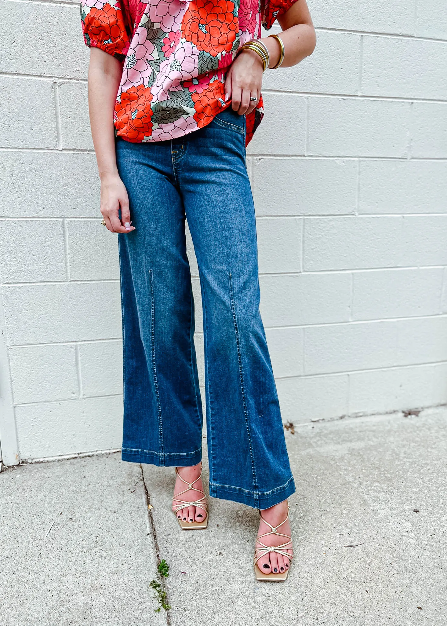 Seamed Front Wide Leg Jeans