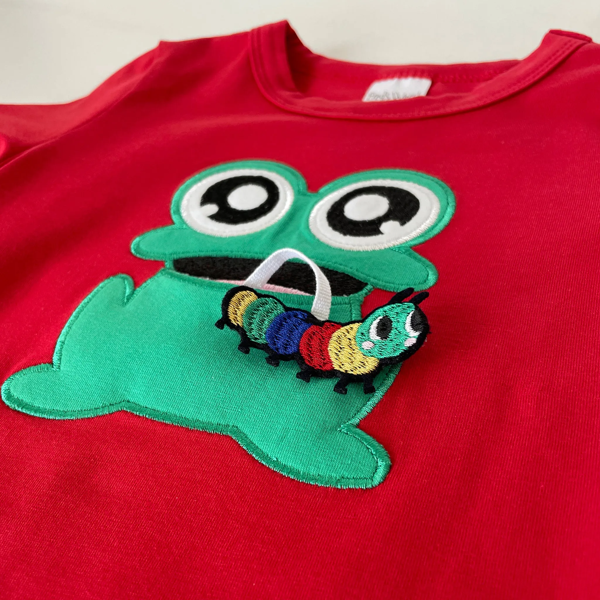 Short sleeve top- frog & caterpillar appliqué
