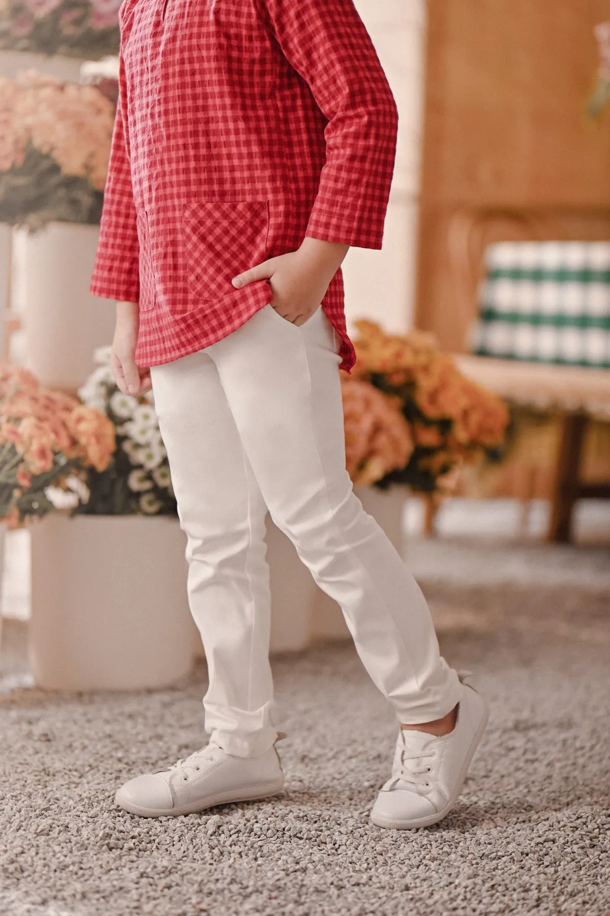 The Perfect Slim Fit Pants - White