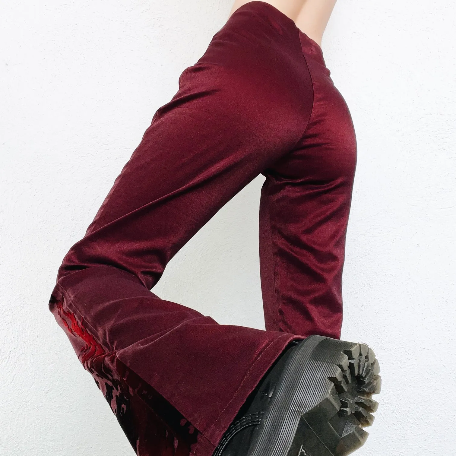 Vintage Velvety Lava Flares