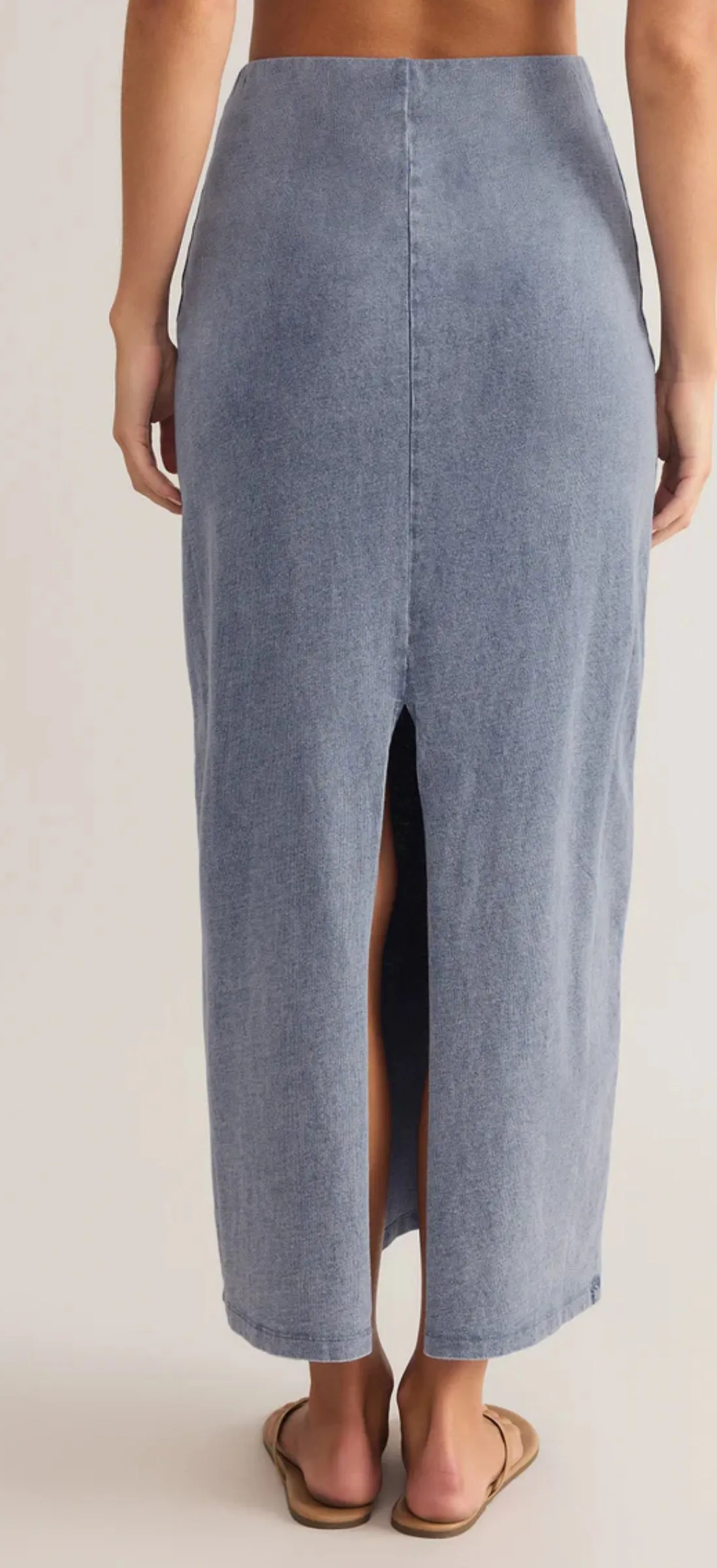 ZK251465 Gail Jersey Denim Midi Skirt- Medium Wash